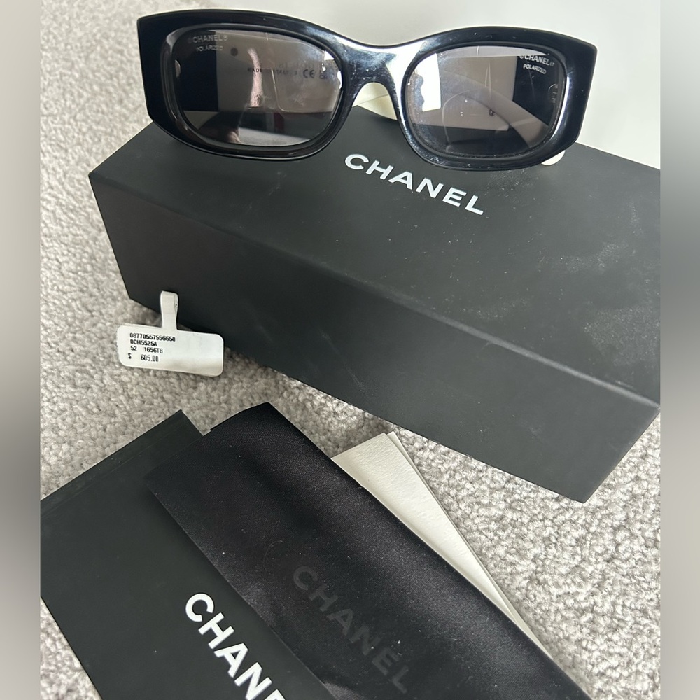 CHANEL Black & White Rectangle Sunglasses with Case